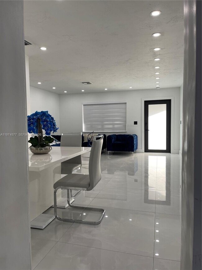 Foto del edificio - 1791 SW 3rd St