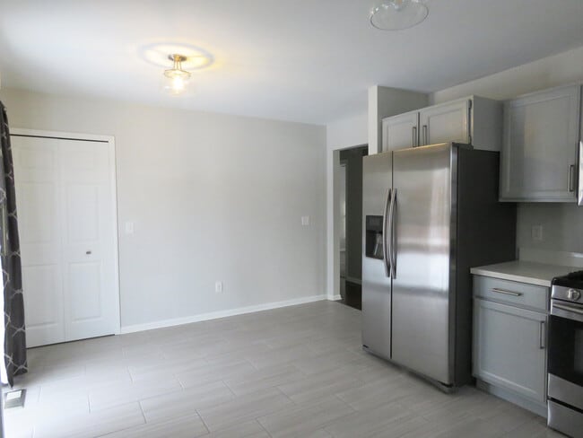 Foto del edificio - 3539 East St