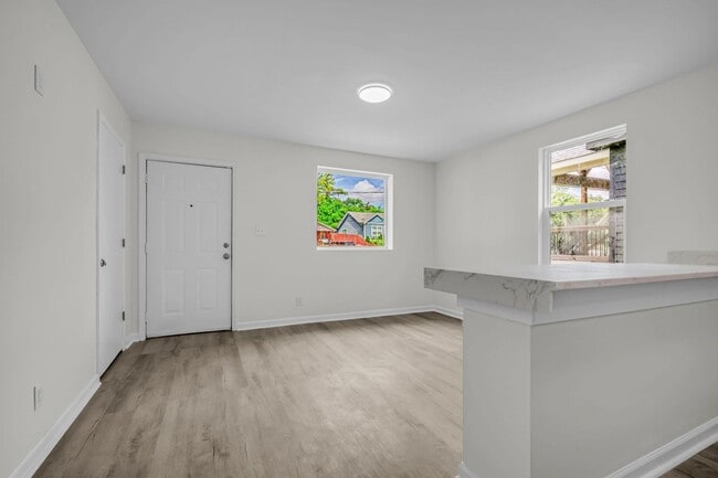 Foto del edificio - 730 29th Ave N