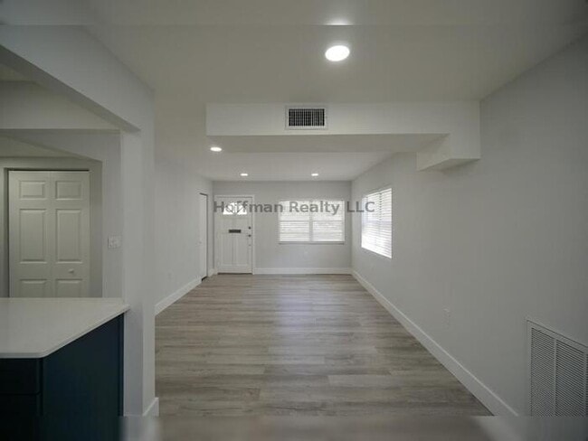 Foto del edificio - South Tampa ? Remodeled Single Story Home
