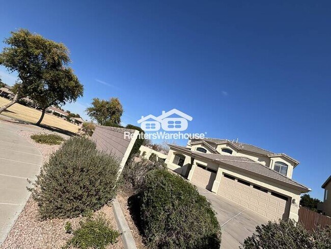 Foto del edificio - Your very own personal "Country Club" and Desert Oasis at Dobbins Point!