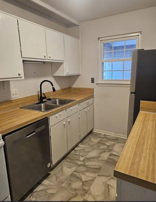 Cocina - 320 Cambout St