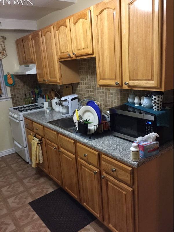 Building Photo - 5631 Remsen Pl