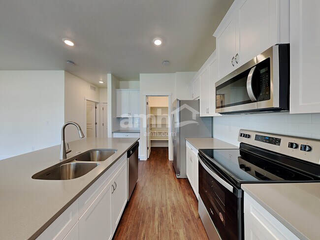 Building Photo - 1446 Alderleaf Ave