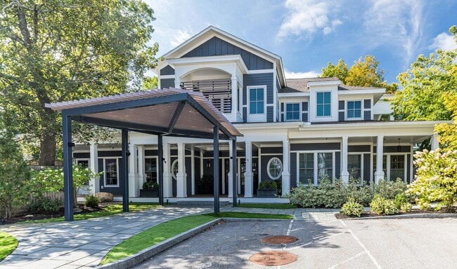 Building Photo - 1 Franklin St