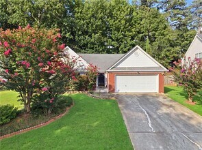 Building Photo - 575 Chandon Way