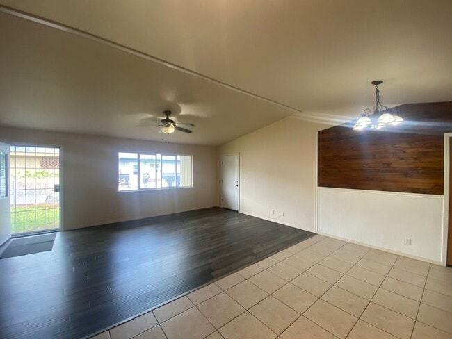 Building Photo - Spacious 3-Bedroom Home with Bonus Studio ...