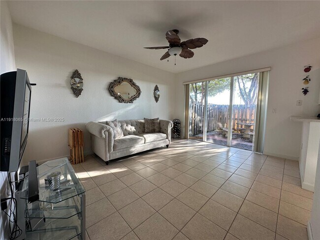 Foto del edificio - 13261 SW 127th Ct
