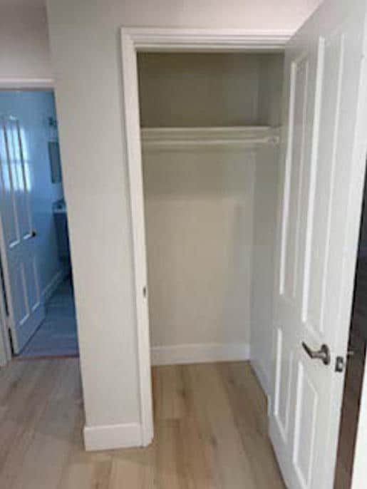 closet - 1235 N Allen Ave