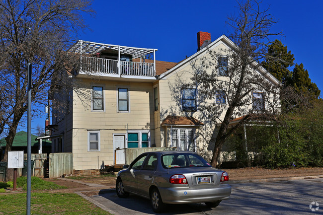 Building Photo - 222 S University Blvd