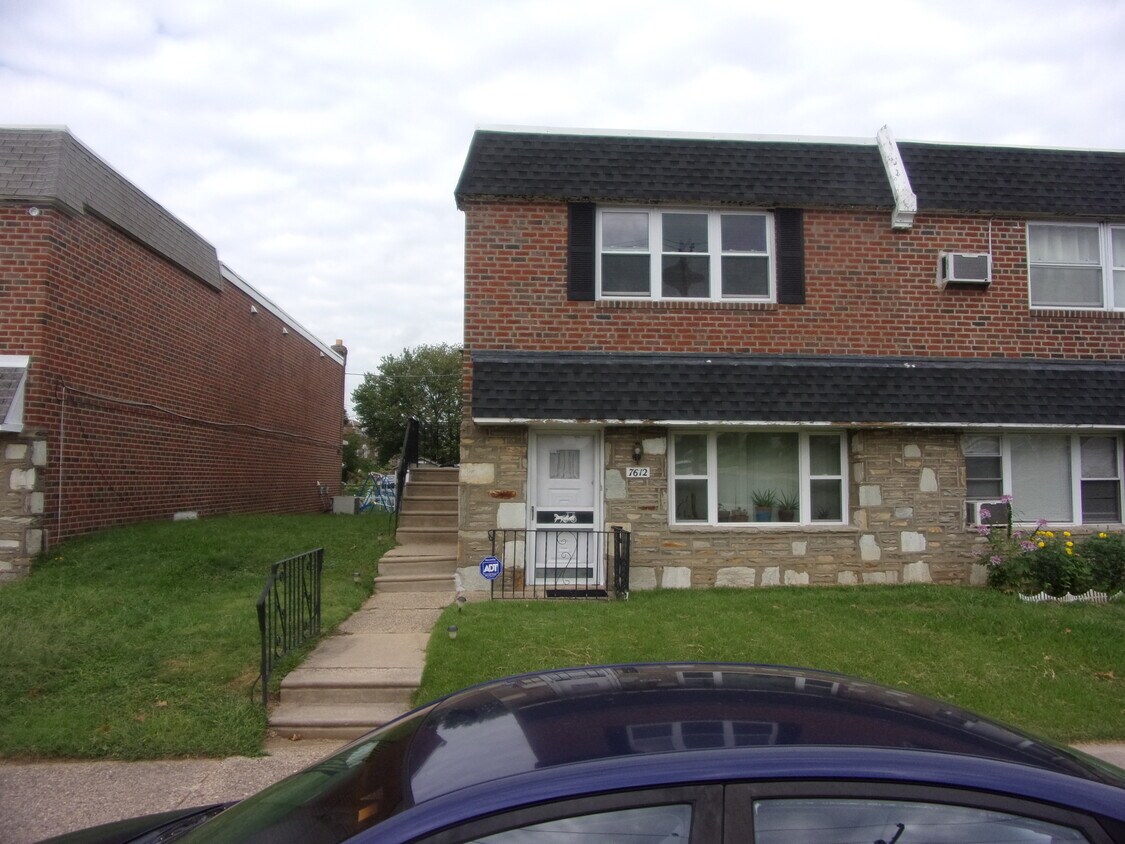 Primary Photo - 7612 Summerdale Ave