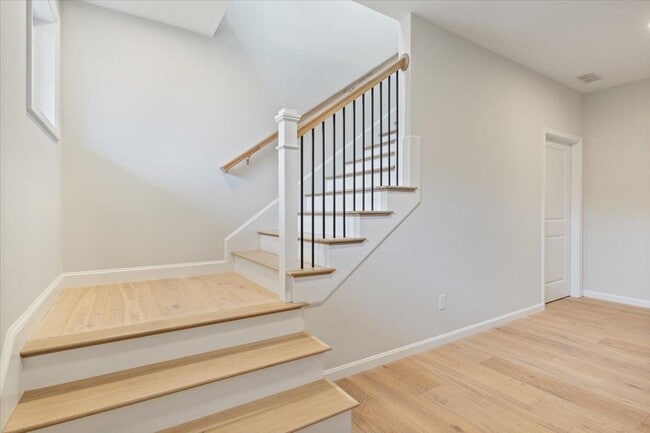 Building Photo - 26-3 Regency Cir