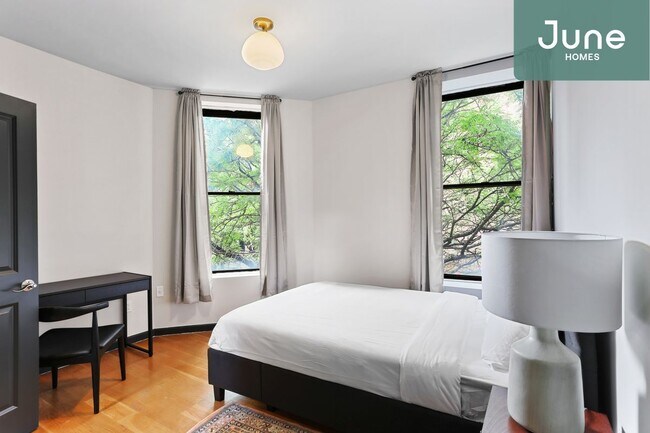 Foto del edificio - Queen room in 4-bed/3.0-bath Home
