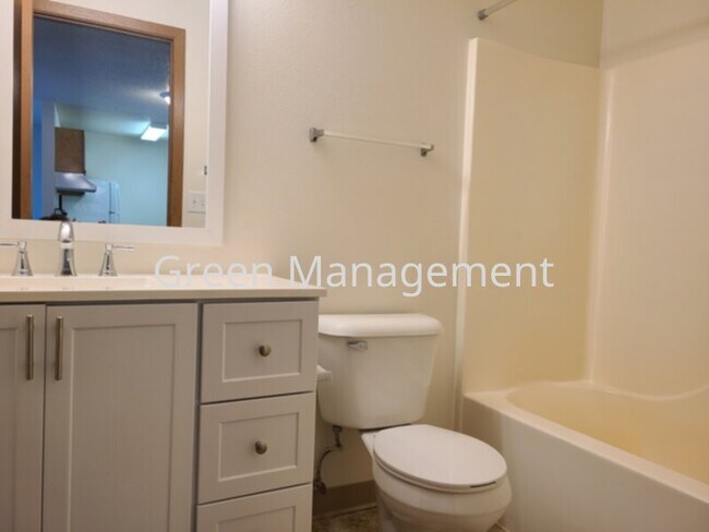Foto del edificio - One Bedroom Heat Paid