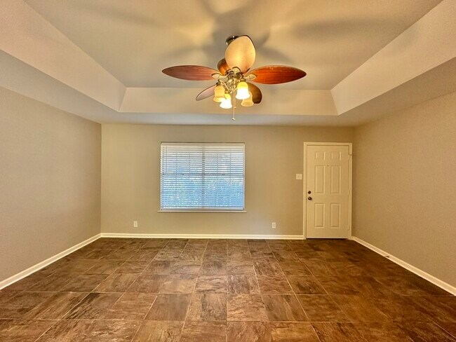 Building Photo - Tour Today! 3 Bedroom 2 Bathroom in WISD!