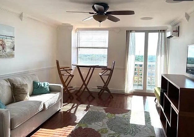 Foto del edificio - 4015 Bayshore Blvd