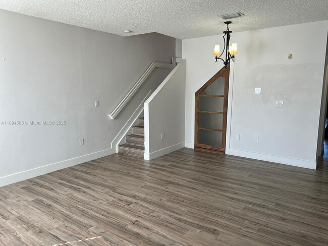 Foto del edificio - 2349 SE 23rd Dr