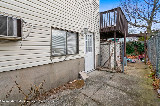 Foto del edificio - 37 Livingston Ave