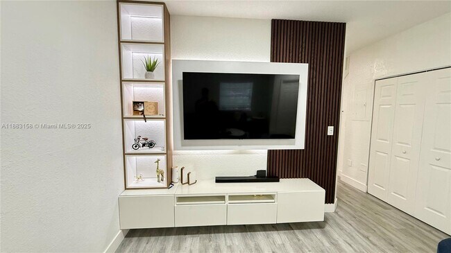 Foto del edificio - 5725 NW 114th Path