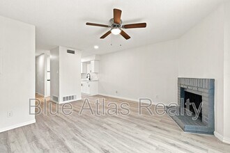 Building Photo - 8108 Foxfire Ln