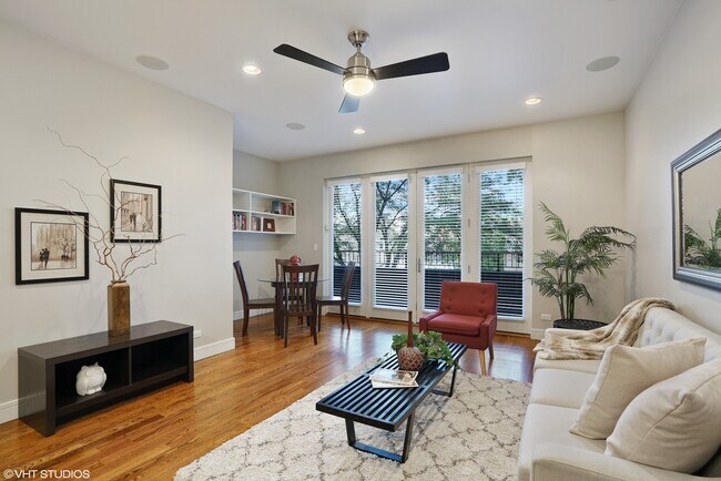 Foto del edificio - 918 N Wood St