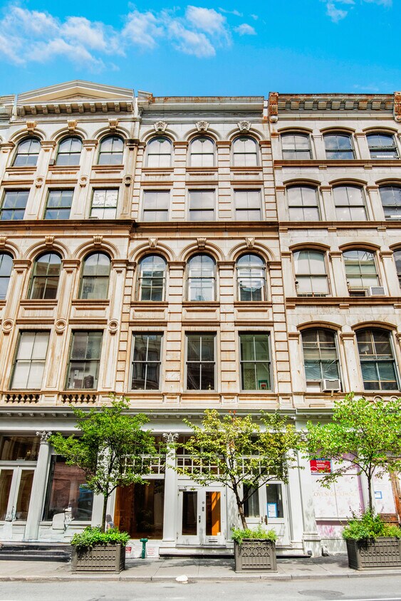 Primary Photo - 464 Broome St