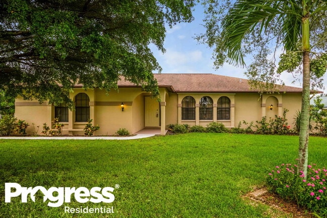 Building Photo - 1320 SE 2nd St