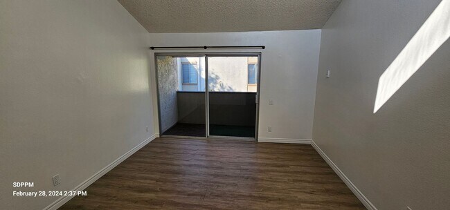 Building Photo - SERRA MESA - Sunburst Condos. Nice 2BR /1 ...