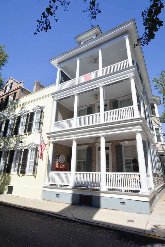 Foto del edificio - Luxury South of Broad Home!