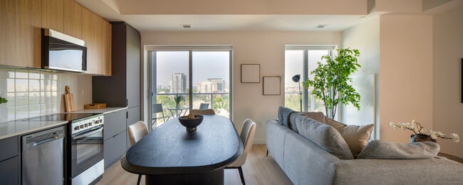 Building Photo - Giorgio