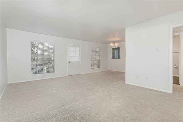 Foto del edificio - 6015 E University Blvd