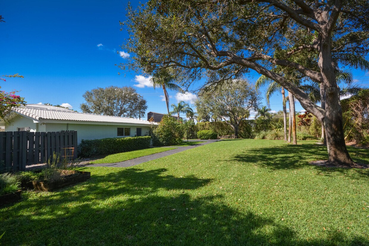 2019 N Swinton Ave, Delray Beach, FL 33444 House for Rent in Delray