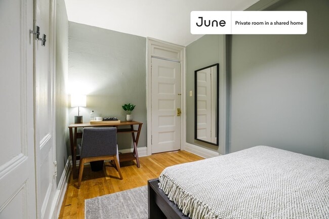 Foto del edificio - Room in Shared 4 bed/1 bath home