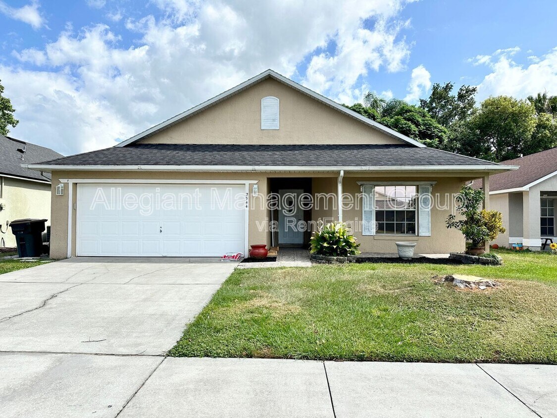 Primary Photo - 2944 Summer Winds Cir