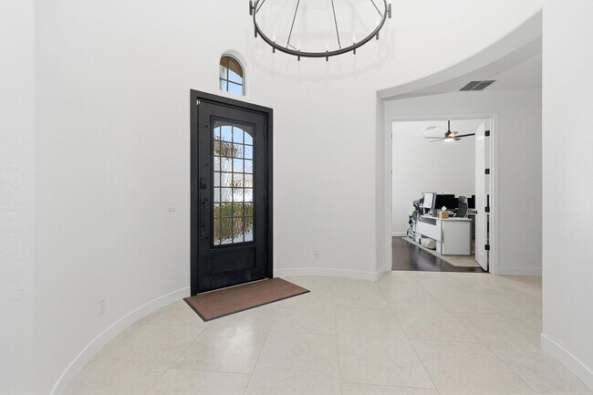 Foto del edificio - 6570 S Bogle Ave