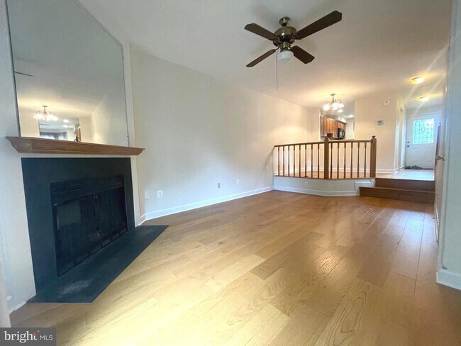 Foto del edificio - 2119 Whisper Way