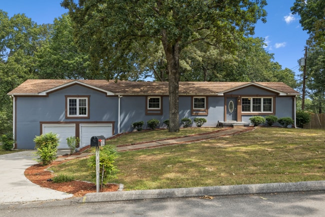 Building Photo - 102 Warren Pl