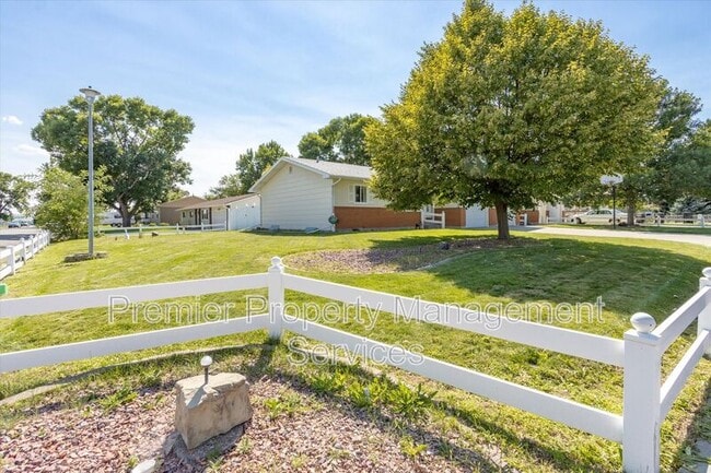 Building Photo - 1220 Galway Dr