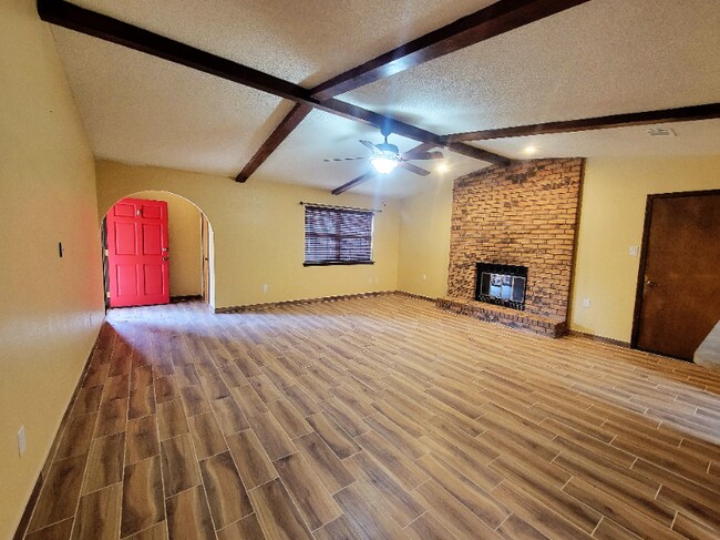 Foto del edificio - 104 Fairway Terrace N