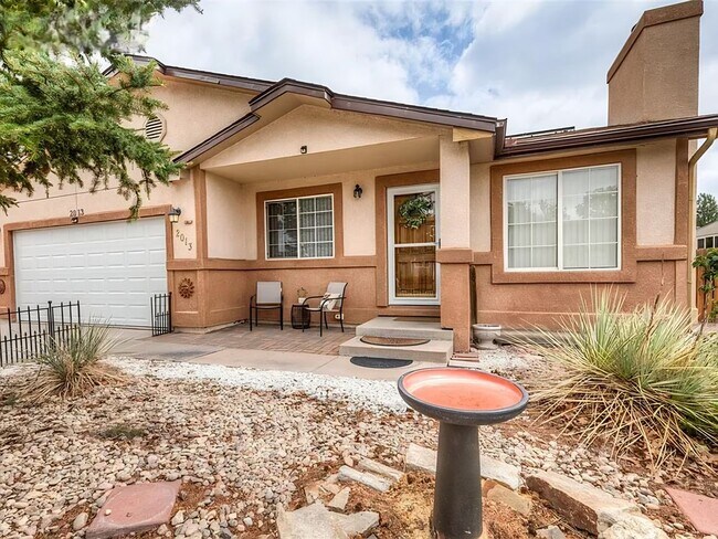Foto del edificio - ***MOVE IN SPECIAL*** $500 OFF 1st MONTH'S...