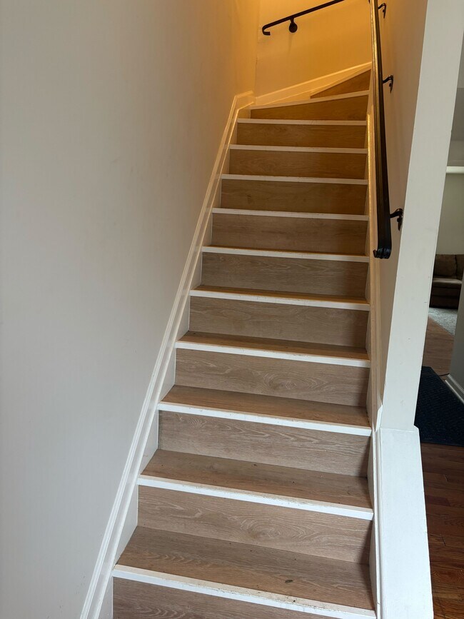 Foto del edificio - 9006 Continental Pl