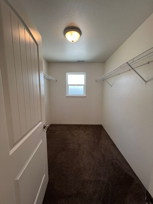 Foto del edificio - 3/2.5 House in Central Ashland location | ...