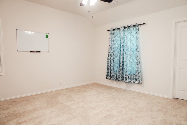 Photo - 700 Sedona St House