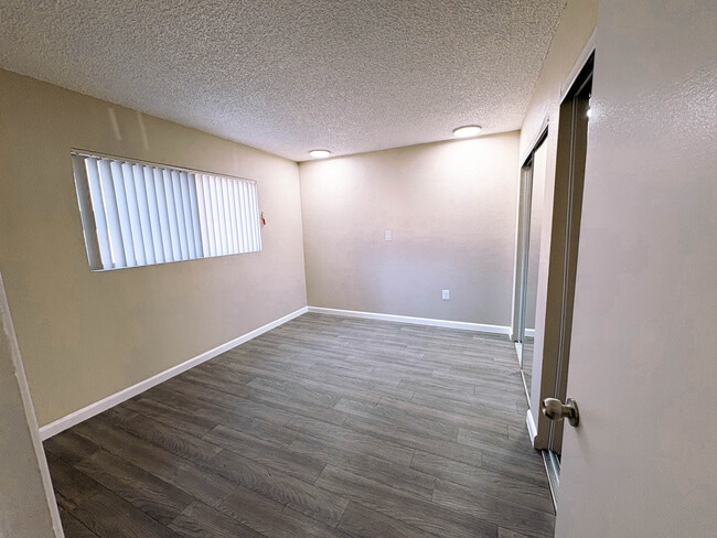 1 habitación, 1 baño - Dormitorio - Ogden Villas
