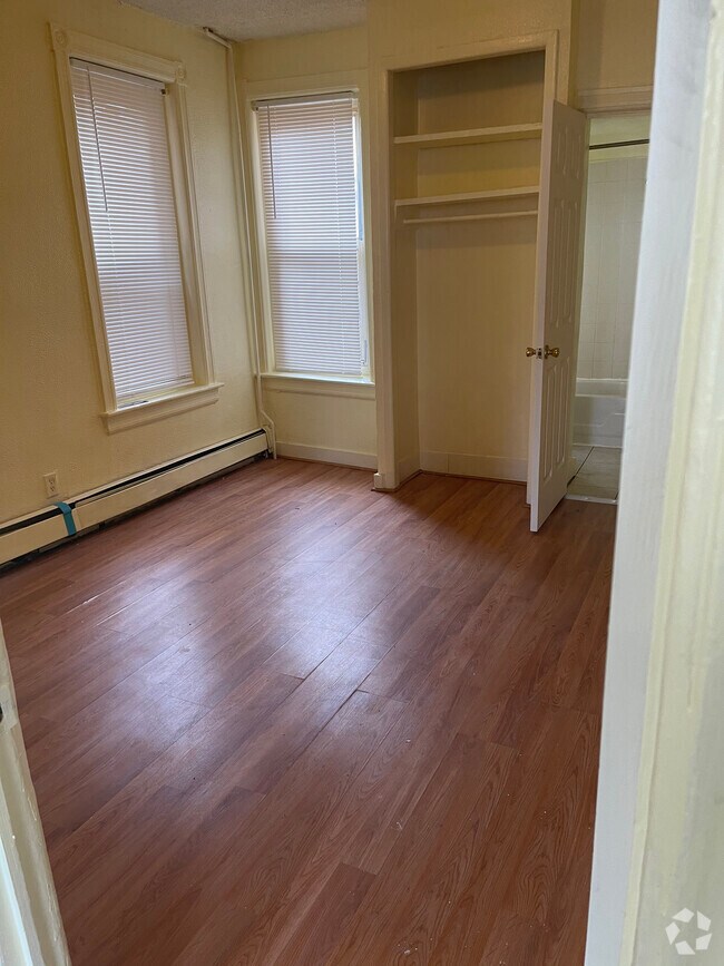 Condos for rent near Mercer Jr Sr High School Hamilton Township, NJ