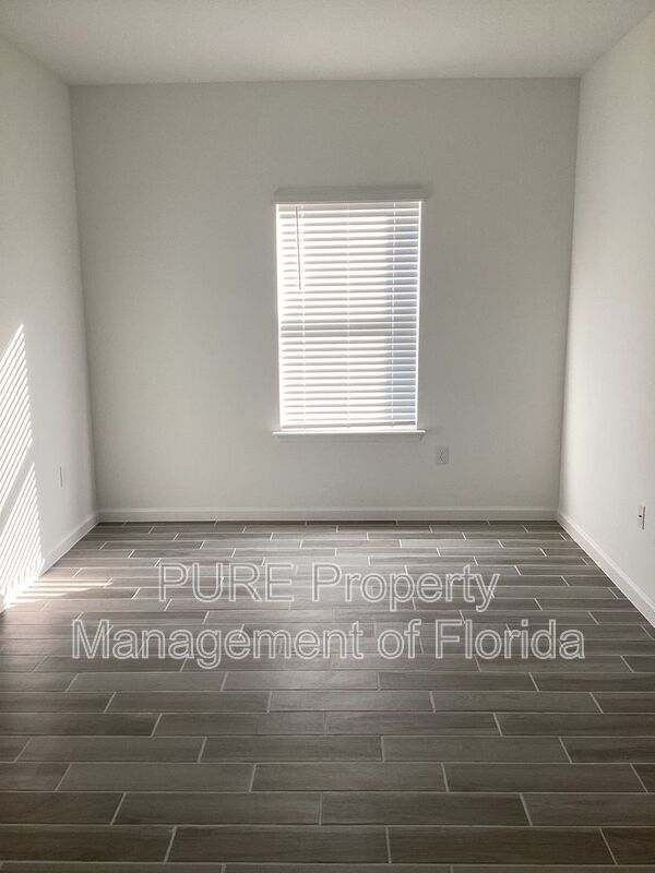 Foto del edificio - 7898 SW 74th Lp