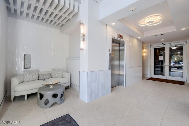 Building Photo - 400 Flagship Dr