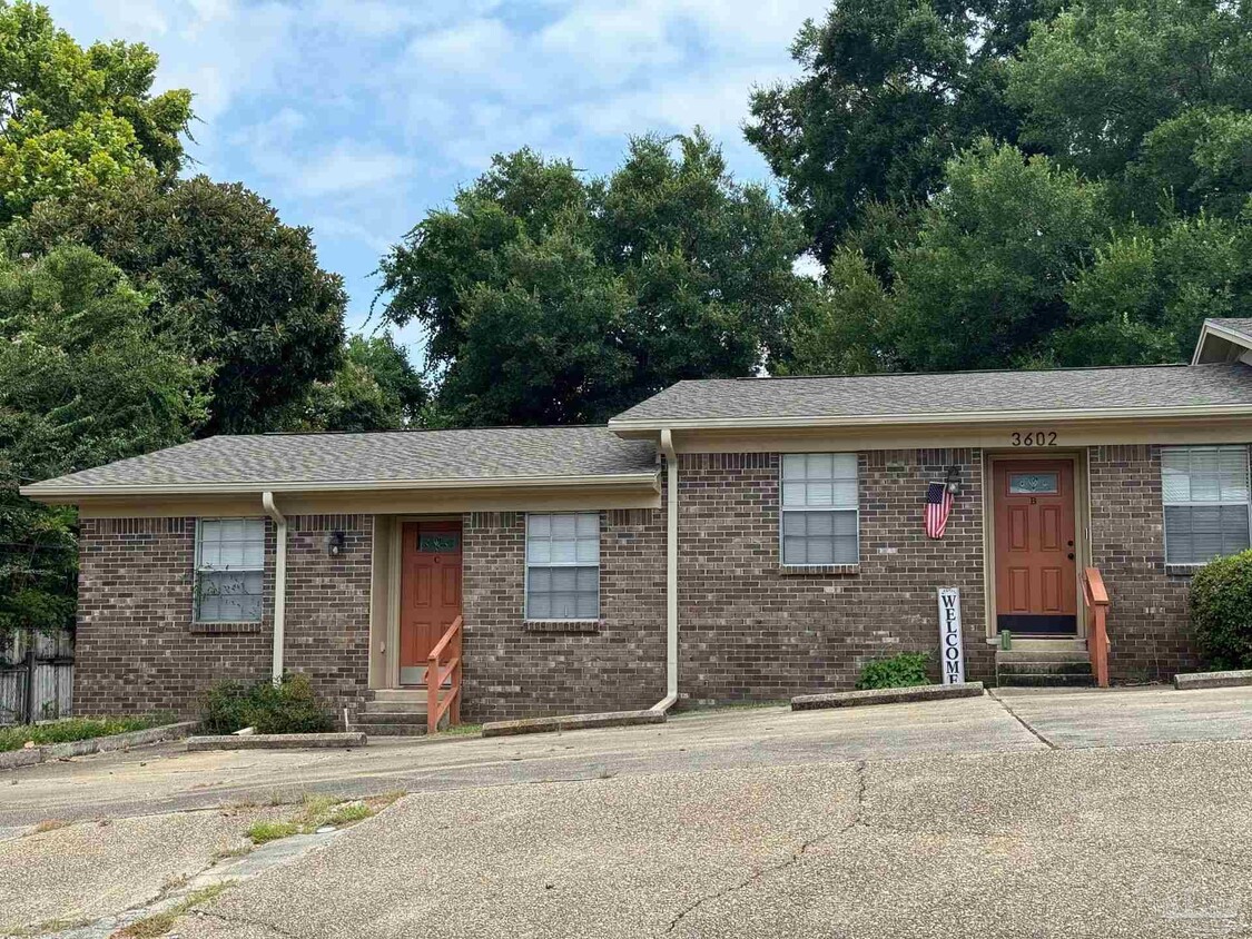 Primary Photo - 3602 Chaffin St