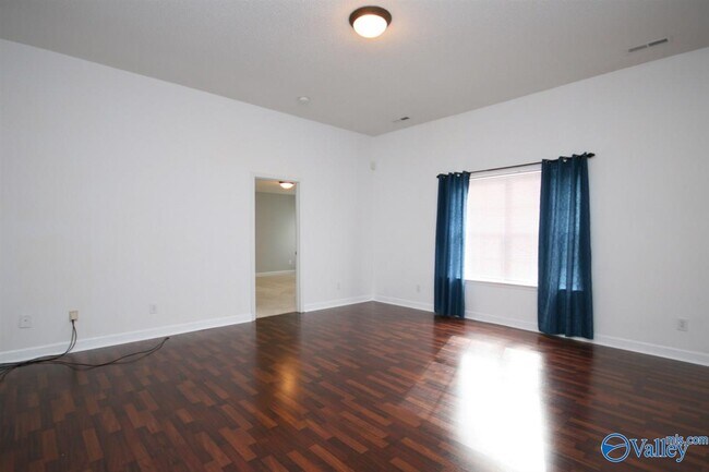 Building Photo - 206 Dartford Dr