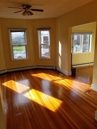 Building Photo - Spacious 2BD/1BTH in a three-family house
